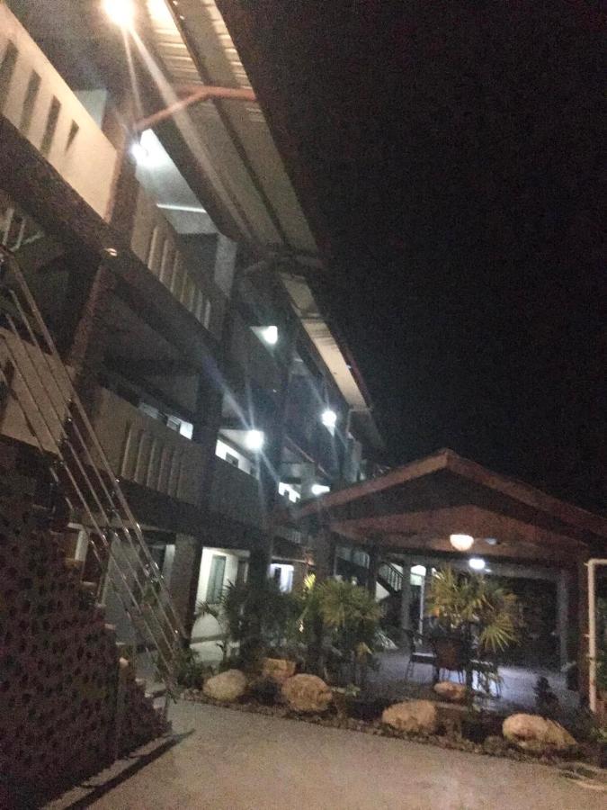 Nausori Airport Hotel 外观 照片